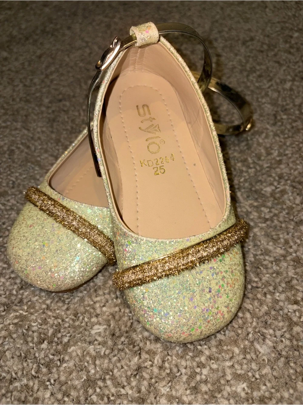 Kids' Gold Glitter Mary Jane Dress Shoes with Sparkle Strap